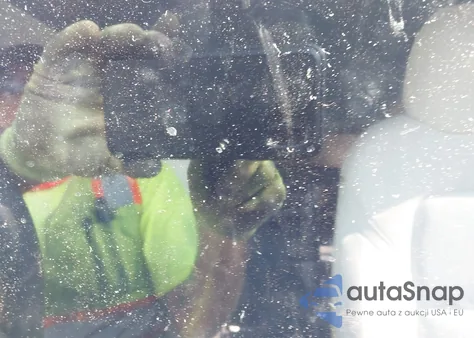 2020 Tesla Model Y Long Range Dual Motor All-Wheel Drive z USA, uszkodzony, nr VIN 5YJYGDEE5LF046424